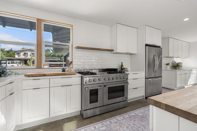 Detail Gallery Image 23 of 64 For 3235 Donna Dr, Carlsbad,  CA 92008 - 4 Beds | 2 Baths