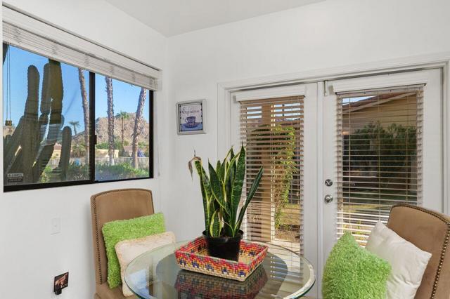 Image 10 of 26 For 78575 Vista Del Sol