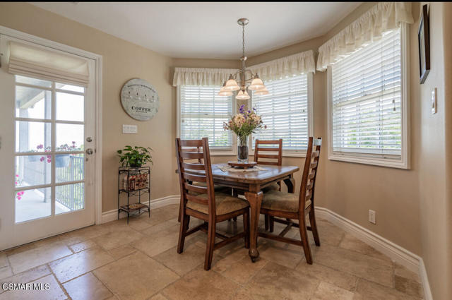 1029 Alta Vista Road, Simi Valley CA: https://media.crmls.org/mediaz/fc7fbf57-5a4b-47b9-b7fb-4f50eea2a87f.jpg