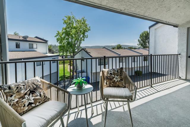 Detail Gallery Image 15 of 27 For 7321 Alicante Rd a,  Carlsbad,  CA 92009 - 2 Beds | 2/1 Baths