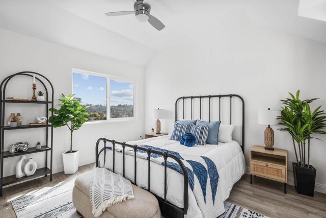 4503 Carnaby, Carlsbad CA: https://media.crmls.org/mediaz/fc810296-110b-4600-ac8a-a150cbfe1df5.jpg