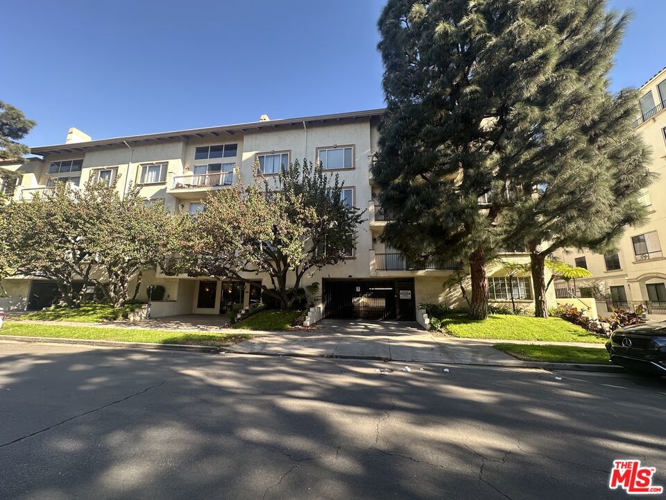 1520 Camden Avenue #202