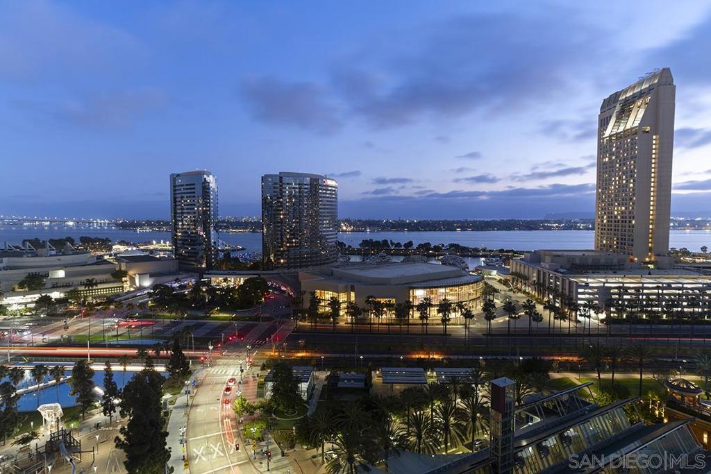 555 Front Street - photo 3