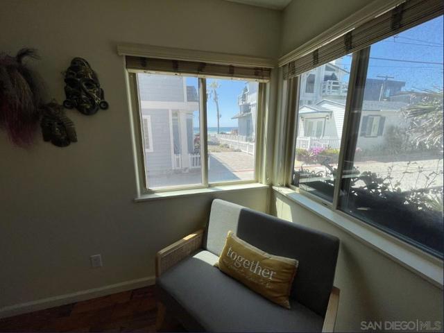 715 Toulon Ct, Outside Area (Inside Ca) CA: https://media.crmls.org/mediaz/fc835ad4-f9f5-46f9-9a5c-32da3a93faa2.jpg