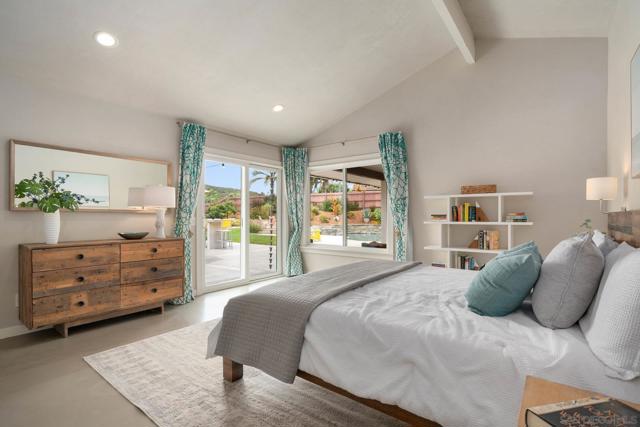 3213 Avenida Hacienda, Escondido CA: https://media.crmls.org/mediaz/fc836967-e485-4287-a9bf-b009b6e23dc6.jpg
