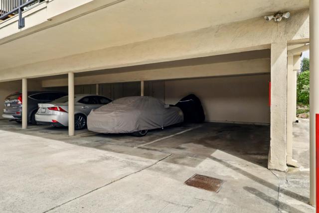 825 Balboa Avenue, Capitola CA: https://media.crmls.org/mediaz/fc848df4-482d-428c-a5ee-10e303bf6779.jpg