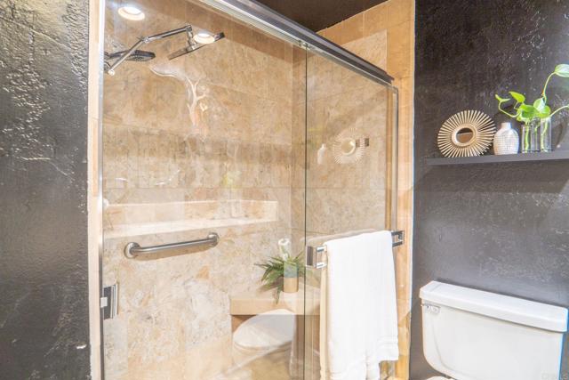 Detail Gallery Image 19 of 33 For 13426 the Sq, Poway,  CA 92064 - 2 Beds | 2 Baths