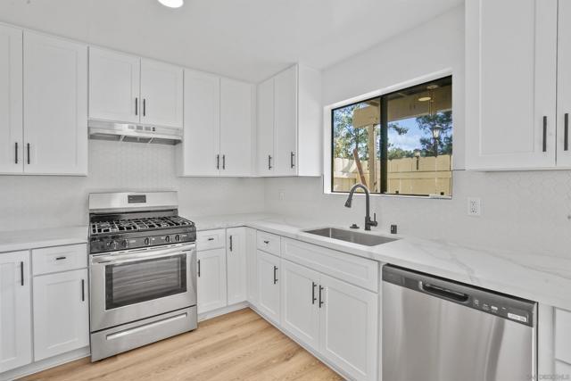 Image 8 of 41 For 2642 Alpine Blvd  A