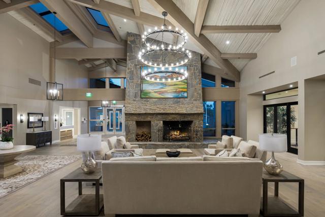 220 Green Mountain Drive, Palm Desert CA: https://media.crmls.org/mediaz/fc86c49e-6d99-43f1-8fd5-a4f4ddf8c092.jpg