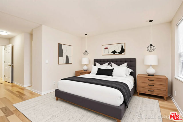 4042 Stoneriver Court, Westlake Village CA: https://media.crmls.org/mediaz/fc86f7ea-a8bd-4dd3-9021-0c266cb543d0.jpg