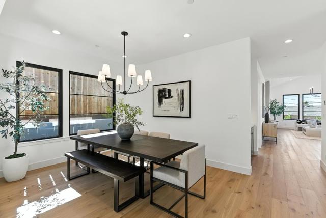 312 W 39th Avenue, San Mateo CA: https://media.crmls.org/mediaz/fc86f84a-4c30-4054-95d7-0a1cb104fa66.jpg