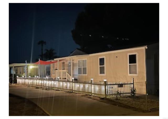 913 S Grand Avenue, San Jacinto CA: https://media.crmls.org/mediaz/fc87aee9-89eb-46c9-b607-ef16f431761a.jpg