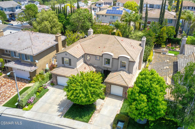 4566 Bluewood Court, Moorpark CA: https://media.crmls.org/mediaz/fc881aa1-052e-44e9-bc3c-eb5798bbe132.jpg