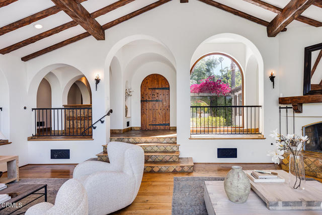 Detail Gallery Image 10 of 77 For 4144 Chevy Chase Dr, La Canada Flintridge,  CA 91011 - 5 Beds | 4/4 Baths