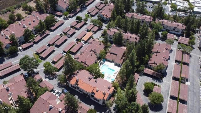 5824 Oak Bend Lane, Oak Park CA: https://media.crmls.org/mediaz/fc896aa4-1a53-43ee-9576-e8056426c850.jpg