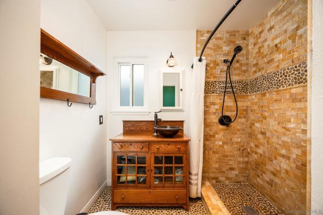 3839 Vista Campana S, Oceanside CA: https://media.crmls.org/mediaz/fc8a407a-e8cb-408c-974f-75f85419f78c.jpg