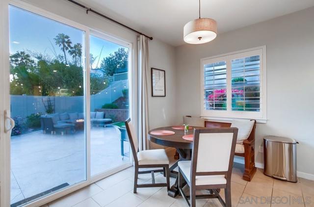 Image 23 of 75 For 9221 Helix Mesa Way