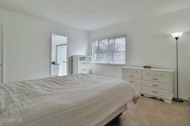 168 E Gainsborough Road, Thousand Oaks CA: https://media.crmls.org/mediaz/fc8b95fe-0a0a-4bc2-bb98-d24d2eb0ac56.jpg