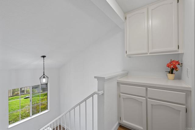 7727 Caminito Monarca, Carlsbad CA: https://media.crmls.org/mediaz/fc8bfd0f-dc55-4226-829f-0ab5d532c0fe.jpg