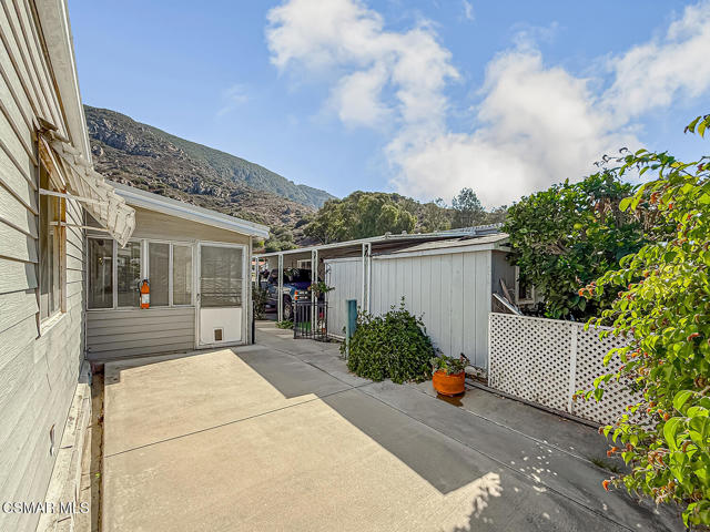 27 Irena Avenue, Camarillo CA: https://media.crmls.org/mediaz/fc8c5658-32e7-4229-a925-36ba62384817.jpg