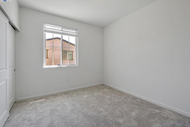2044 Cottonwood St, Pittsburg CA: https://media.crmls.org/mediaz/fc8c9336-4753-48d1-8a16-6d48fc5f0f1c.jpg