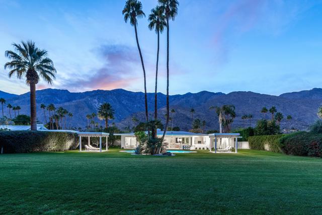 2622 S Calle Palo Fierro, Palm Springs CA: https://media.crmls.org/mediaz/fc8cd292-837b-4144-b1b1-497f9bf35c0b.jpg