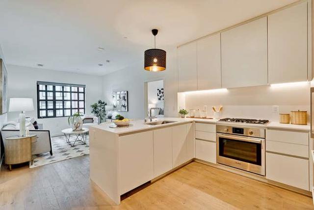 815 Tennessee Street, San Francisco CA: https://media.crmls.org/mediaz/fc8d863f-fb05-40a8-8fbb-83f801307343.jpg