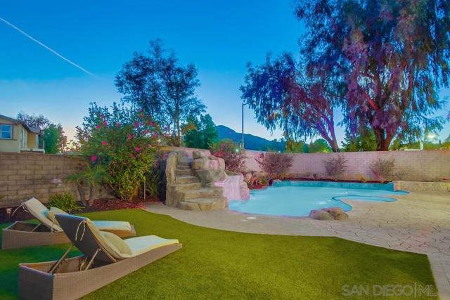 14590 Kent Hill Way, Poway CA: https://media.crmls.org/mediaz/fc8db711-dd9a-47c5-a1b4-ca8647942148.jpg