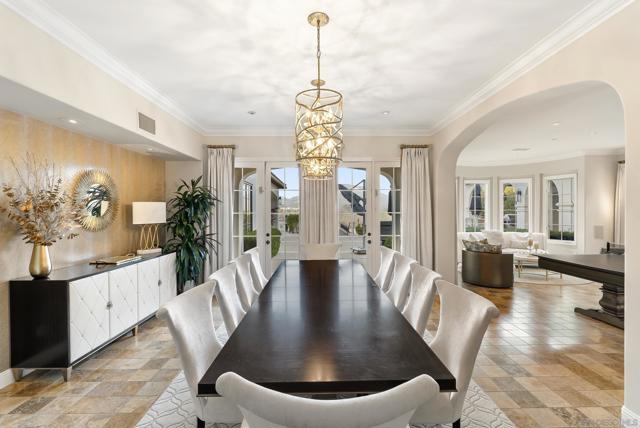 6152 Avenida Del Duque, Rancho Santa Fe CA: https://media.crmls.org/mediaz/fc8e38f7-df15-434c-9b75-2d73e77a3835.jpg