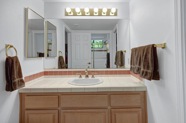 Image 17 of 44 For 71138 Patricia Park Place