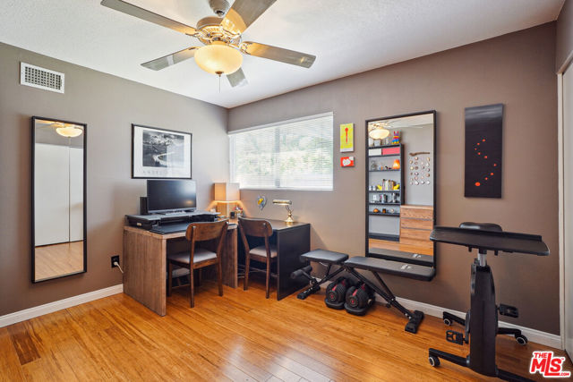 19730 Hatton Street, Winnetka CA: https://media.crmls.org/mediaz/fc8ed638-68d1-4790-b128-6d956069a52b.jpg