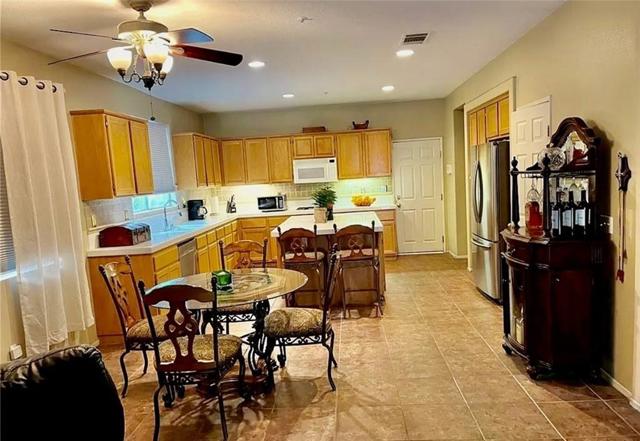 29870 Watson Court, Highland CA: https://media.crmls.org/mediaz/fc8f4cd8-b6b7-4b1a-9a7b-d045357d4d9e.jpg