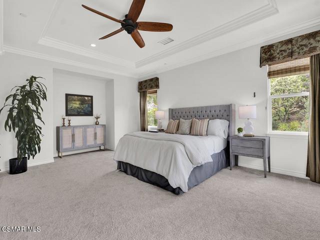 5455 Via Olas, Newbury Park CA: https://media.crmls.org/mediaz/fc8f7375-ada1-449e-928f-ec4c27cf39d5.jpg