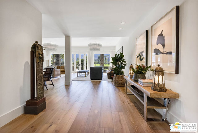8 Surrey Court, Rancho Mirage CA: https://media.crmls.org/mediaz/fc8f92b2-f96e-48e6-93fb-a59483788cd7.jpg