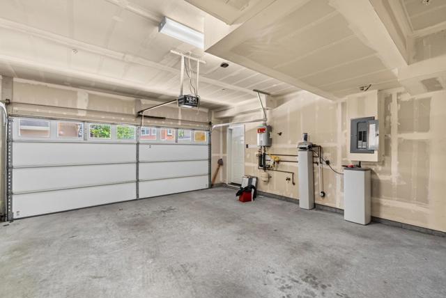 5743 Oceanspray Road, Newark CA: https://media.crmls.org/mediaz/fc8fa600-20ac-452d-b8c7-ce91393c0657.jpg