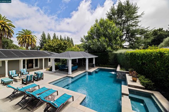 125 El Dorado Ave, Danville CA: https://media.crmls.org/mediaz/fc903c7c-a43e-42c6-8725-cbc6aeb04550.jpg