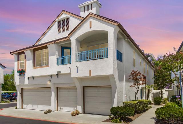 11952 Cypress Canyon Rd, San Diego CA: https://media.crmls.org/mediaz/fc906fef-102f-4382-b965-e94519a0c4e4.jpg
