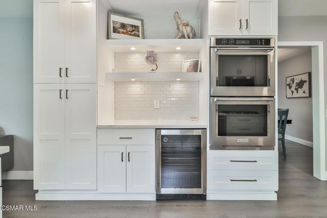 168 E Gainsborough Road, Thousand Oaks CA: https://media.crmls.org/mediaz/fc91adca-c1e1-4914-93ac-29cfbe1055d3.jpg