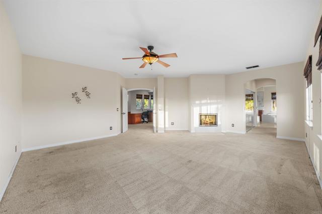 1033 Goldeneye, Carlsbad CA: https://media.crmls.org/mediaz/fc9293a4-ae3e-4741-b2f3-38933a3b9dfe.jpg