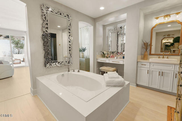 Detail Gallery Image 46 of 75 For 2417 E Hillcrest Dr, Thousand Oaks,  CA 91362 - 4 Beds | 3/1 Baths