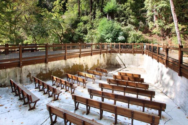 16770 Redwood Lodge Road, Los Gatos CA: https://media.crmls.org/mediaz/fc92edaf-5976-405a-81b3-8d735805f23e.jpg