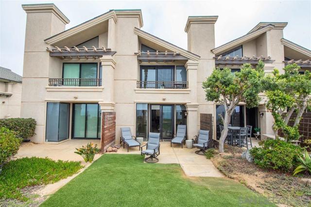 920 Sealane Dr, Encinitas CA: https://media.crmls.org/mediaz/fc949ff9-6c27-4075-be97-86f2aa66b42d.jpg