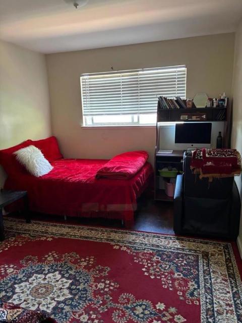 3203 Myles Court, San Jose CA: https://media.crmls.org/mediaz/fc955b59-609b-4e9b-9185-6cee03180274.jpg