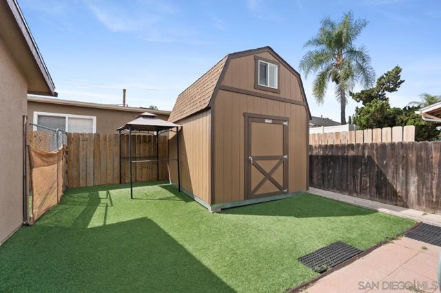 Image 20 of 25 For 8632 Atlas View