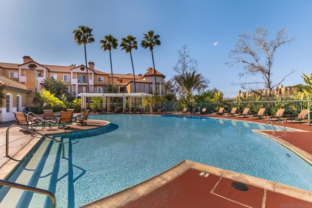 2220 Camino De La Reina, San Diego CA: https://media.crmls.org/mediaz/fc95f78a-b853-48a5-9937-8af89ea00ece.jpg