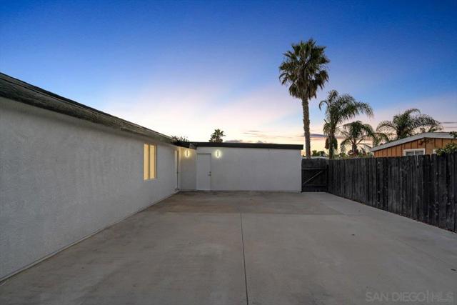 3161 Skipper St, San Diego CA: https://media.crmls.org/mediaz/fc96d7d8-28c4-429d-af37-5c3223f179a1.jpg