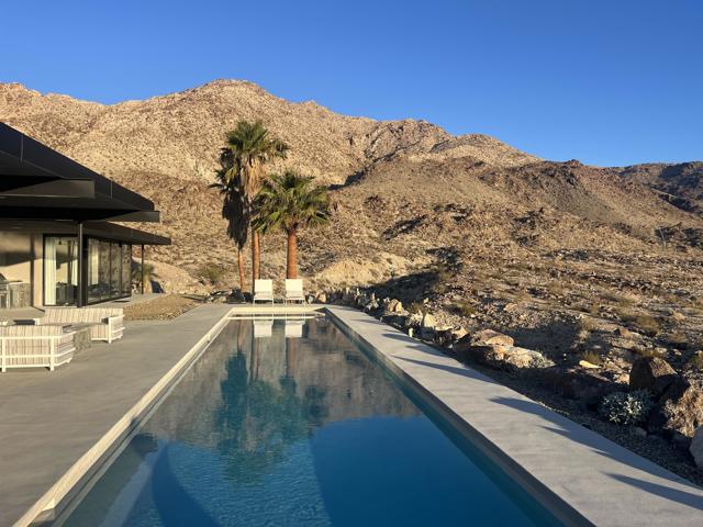 71270 Oasis Trail, Palm Desert CA: https://media.crmls.org/mediaz/fc974723-64dd-4b00-84ff-4bd89a0ba147.jpg