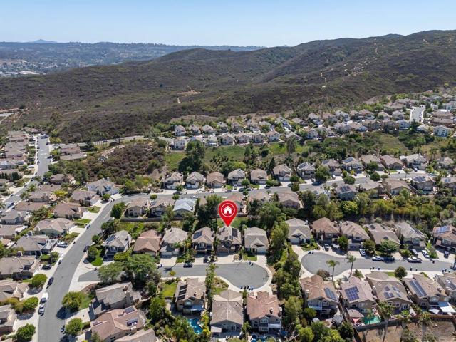 12224 Mulholland Ct, San Diego CA: https://media.crmls.org/mediaz/fc97a339-08b7-49f3-812d-7e82d78cef47.jpg