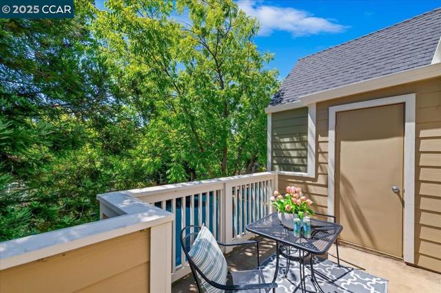 115 Reflections Dr, San Ramon CA: https://media.crmls.org/mediaz/fc983239-2cf8-4b21-9938-8d5ae78ad348.jpg