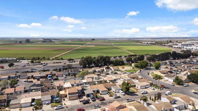 1518 Duran Circle, Salinas CA: https://media.crmls.org/mediaz/fc98fda7-61a3-4913-8cb0-24ed57cc3962.jpg